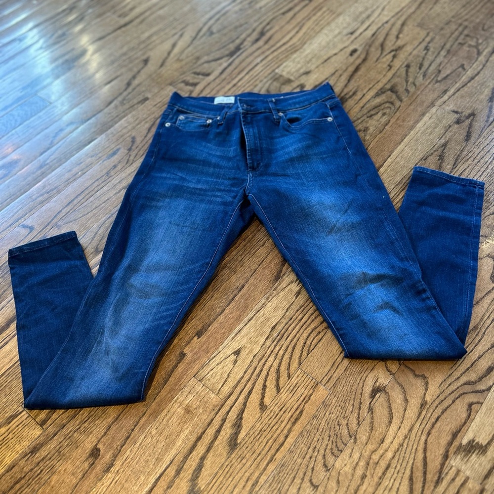 GAP Women's Dark Blue Skinny Jeans
